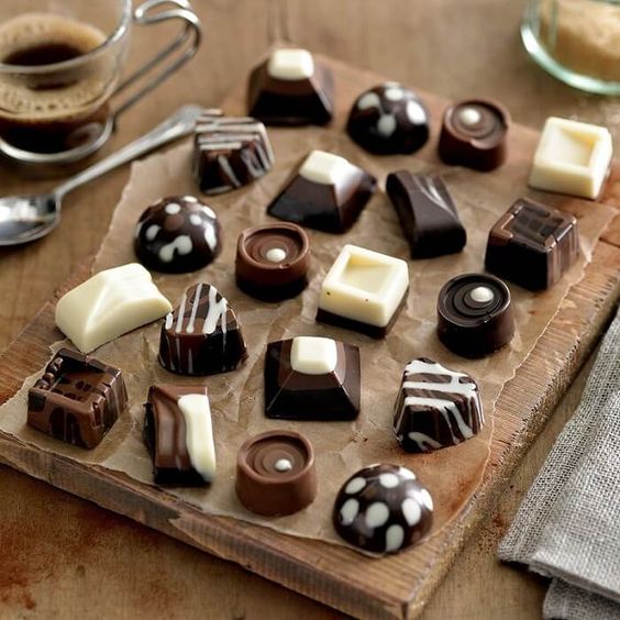 دو روش طرز تهیه شکلات روکش دار خانگی با مغز دلخواه